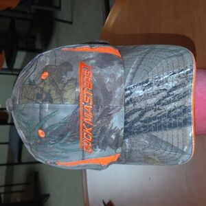 Dock Master Embroidered Realtree Camo Strap-on Hunting Hat Cap
